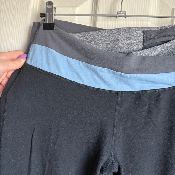 LULULEMON Groove Pant Black Low Rise Y2K Blue Waistband Yoga Pants Size 8 - Picture 3 of 8
